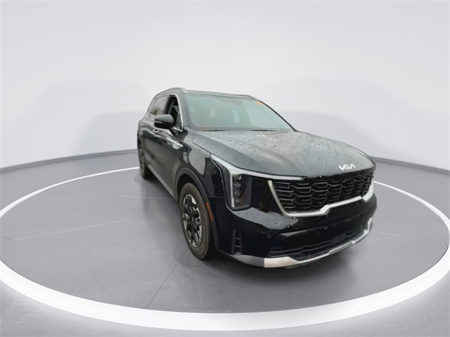 2025 Kia Sorento S photo 2