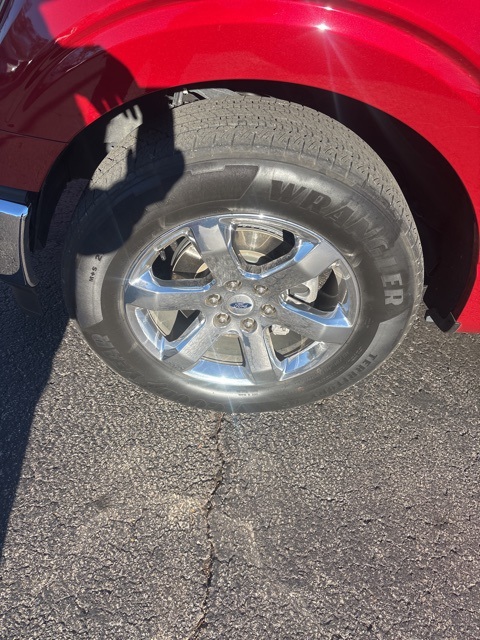 2023 Ford F-150 Lariat photo 2