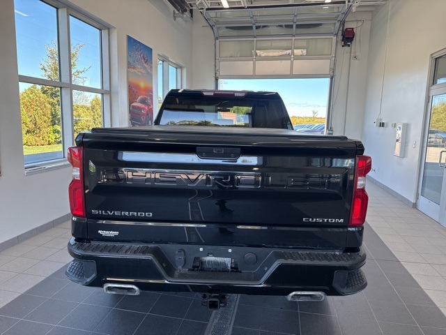 2020 Chevrolet Silverado 1500 Custom photo 4