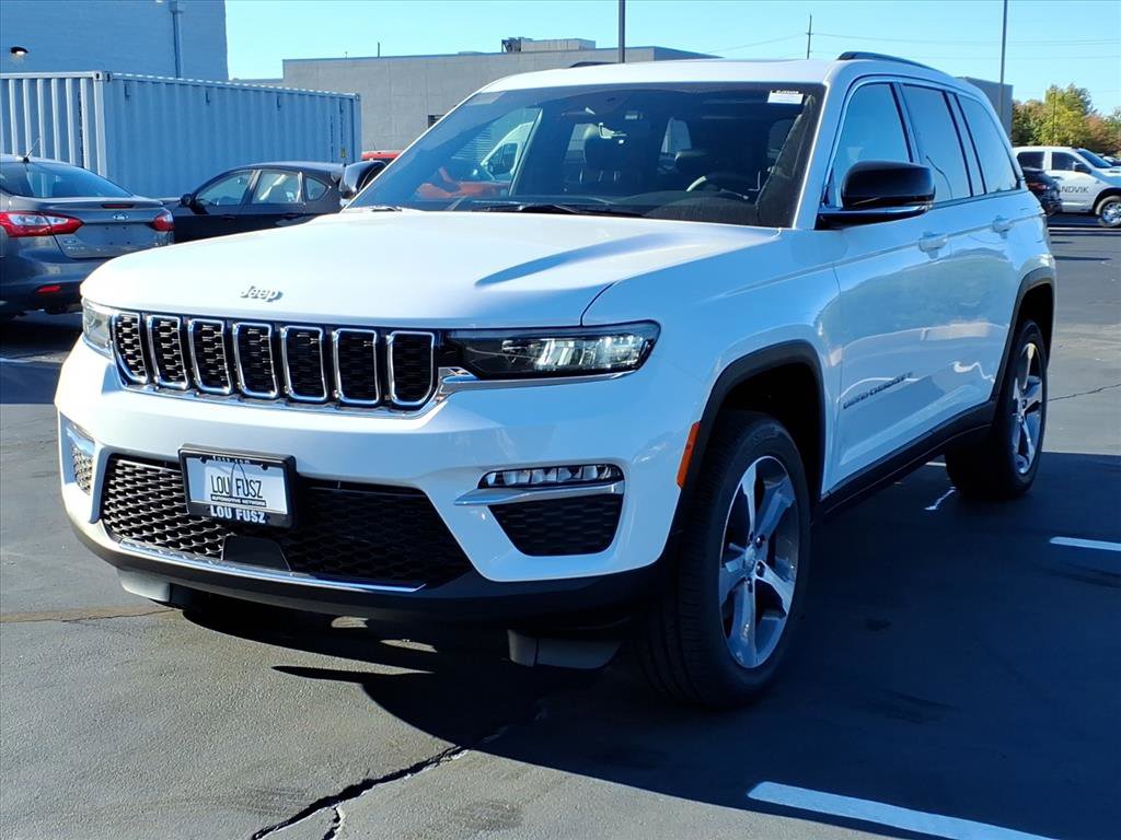 2025 Jeep Grand Cherokee Limited photo 2