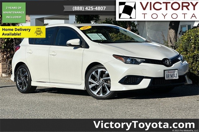 Pre-Owned 2017 Toyota Corolla iM Base 5D Hatchback in Seaside #67D11036 ...