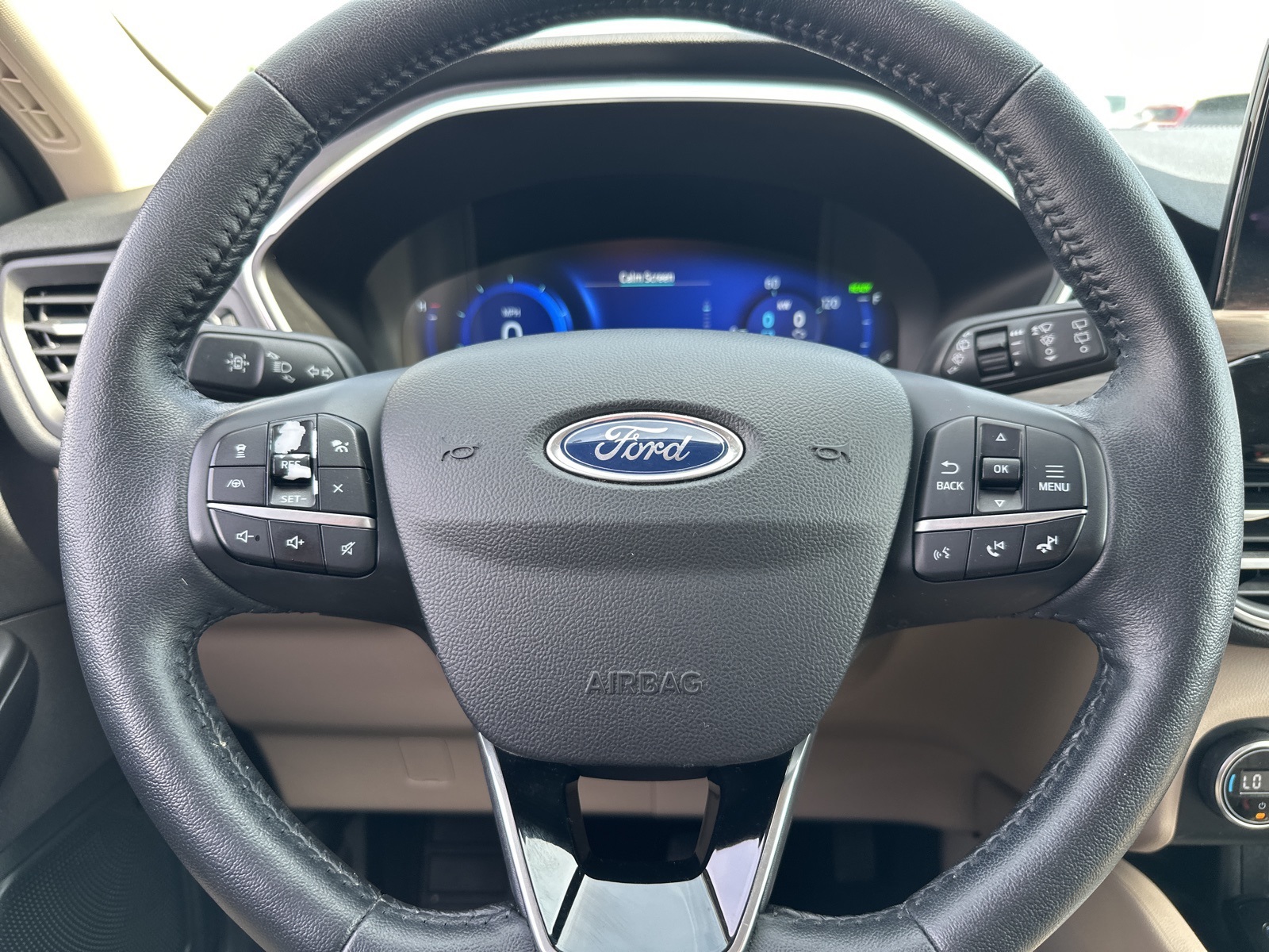 2020 Ford Escape Titanium Hybrid photo 18