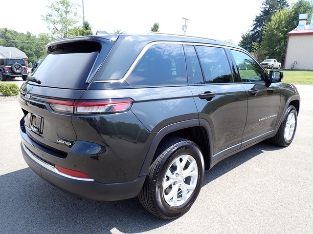 2023 Jeep Grand Cherokee Limited photo 5