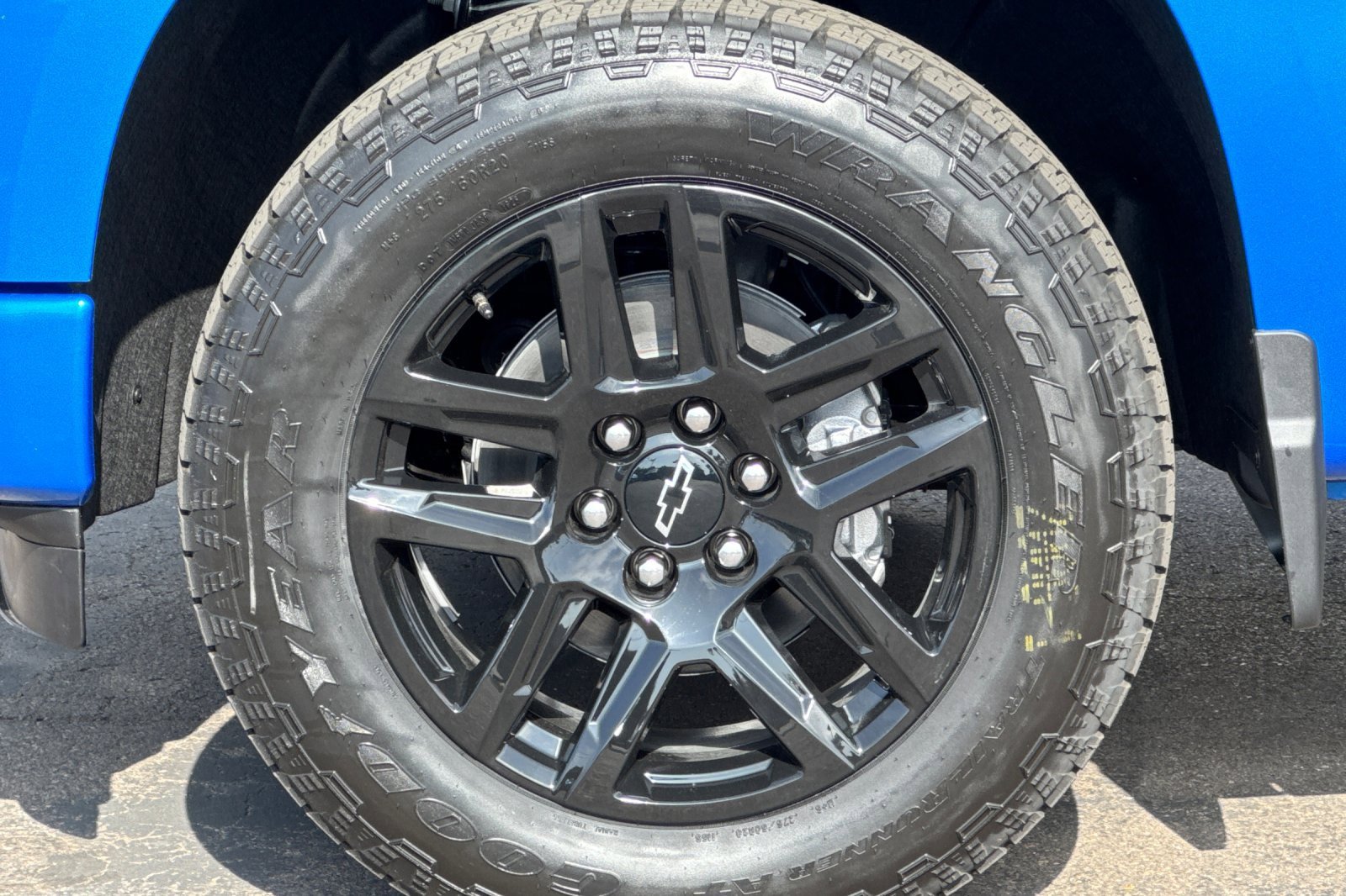 2025 Chevrolet Silverado Custom photo 24