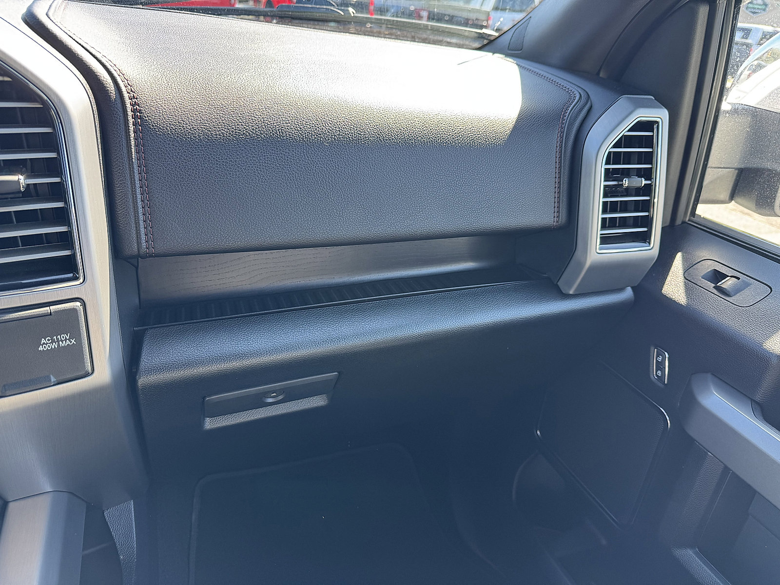 2020 Ford F-150 Platinum photo 14