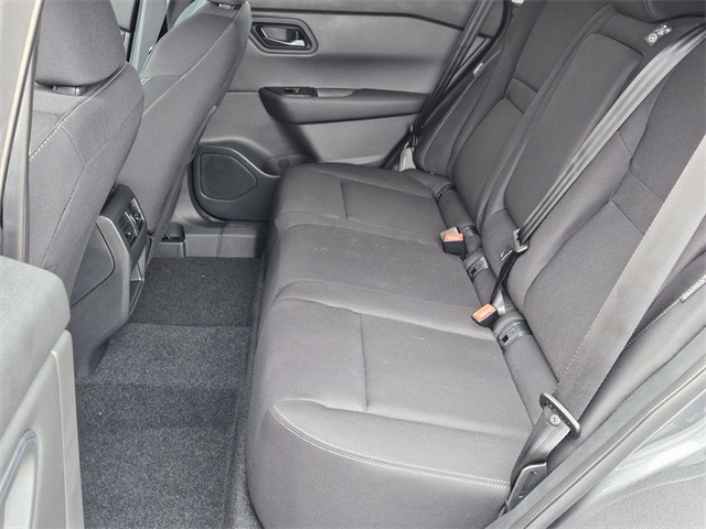 2026 Nissan Rogue S photo 4