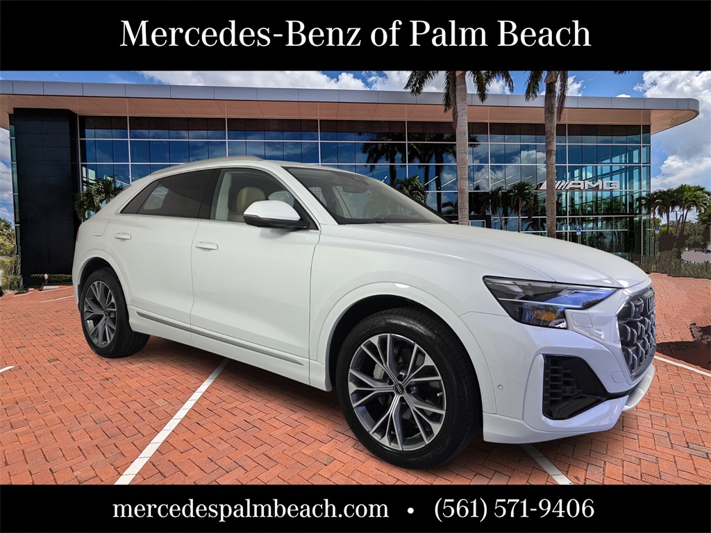 2025 Audi Q8 Premium's photo