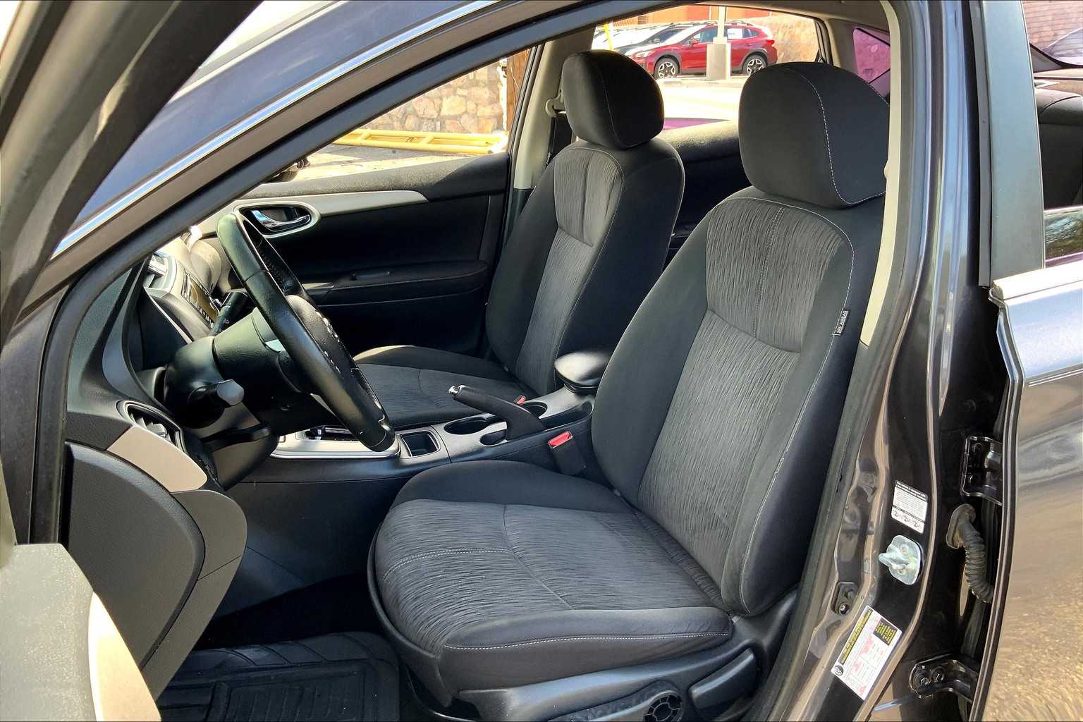 2015 Nissan Sentra SV photo 7