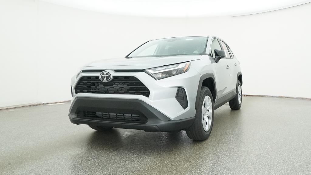 2025 Toyota RAV4 LE photo 4