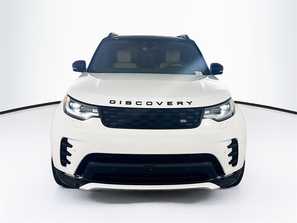 2025 Land Rover Discovery SE photo 2