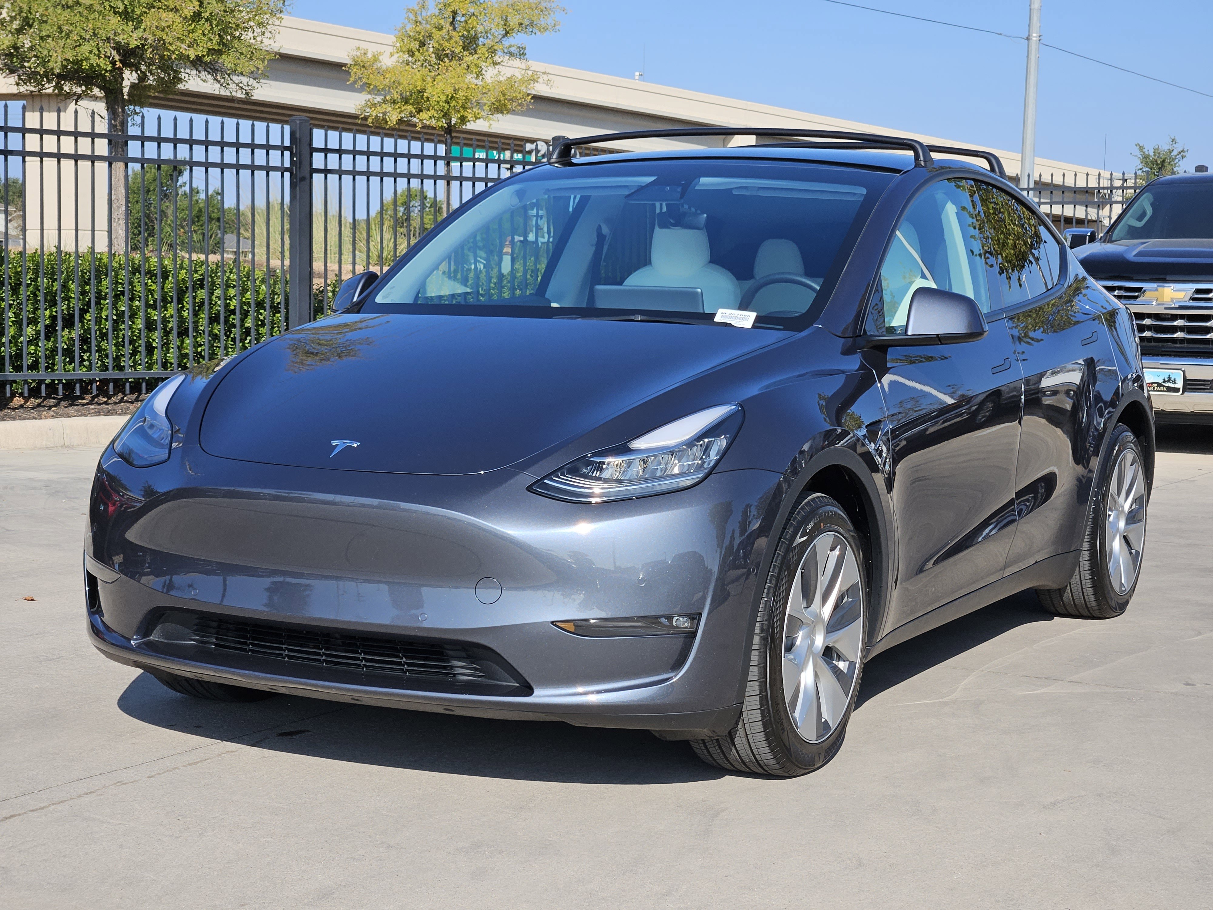 Used 2021 Tesla Model Y Long Range with VIN 5YJYGDEE6MF267886 for sale in Leander, TX