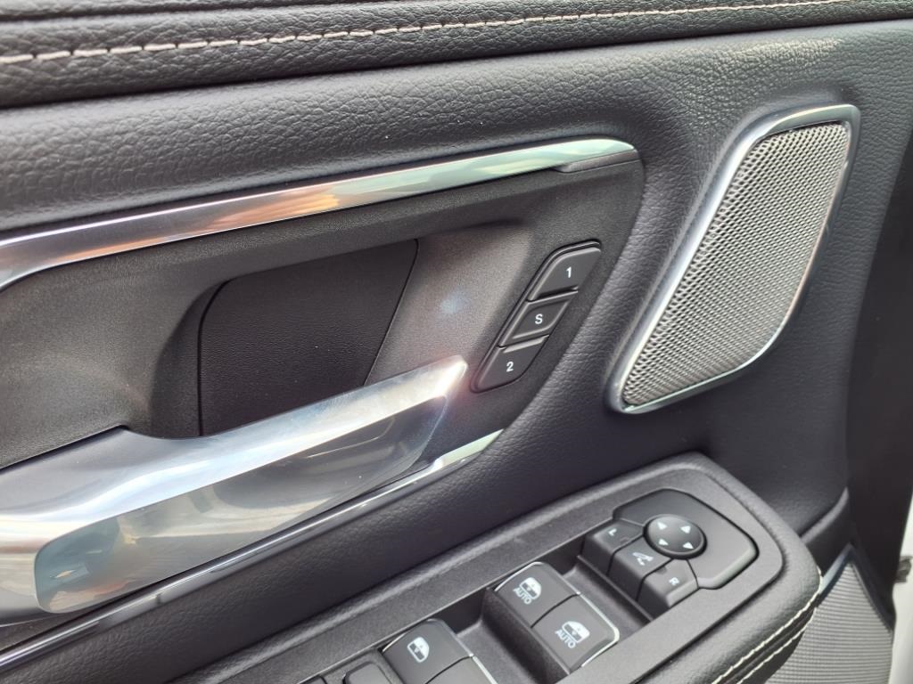 2026 Ram 1500 Laramie photo 6