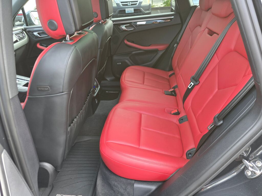 2021 Porsche Macan S photo 15