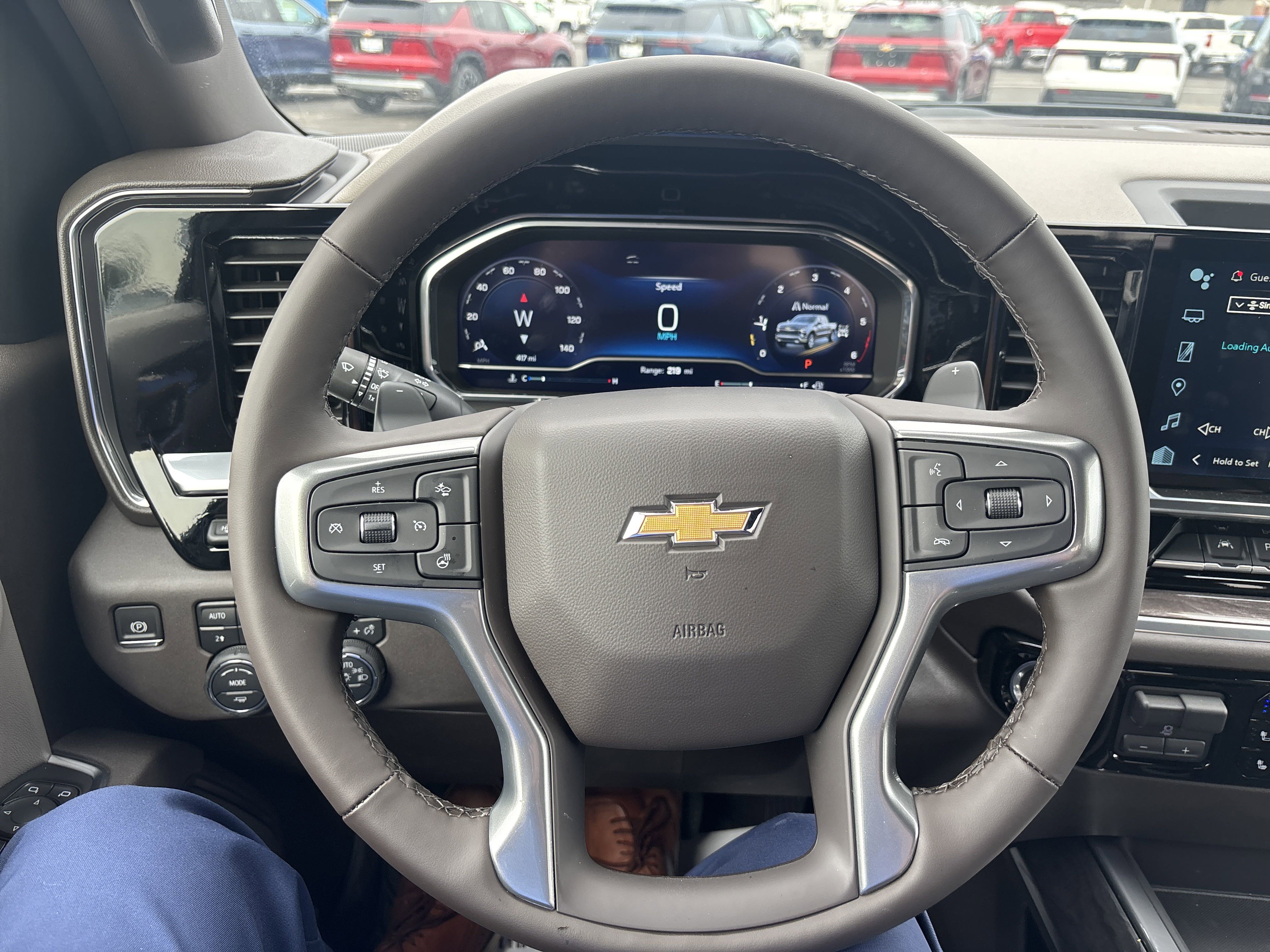 2025 Chevrolet Silverado 1500 LTZ photo 4