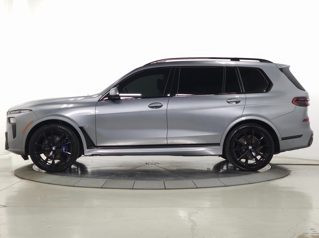 2023 BMW X7 - Image 1