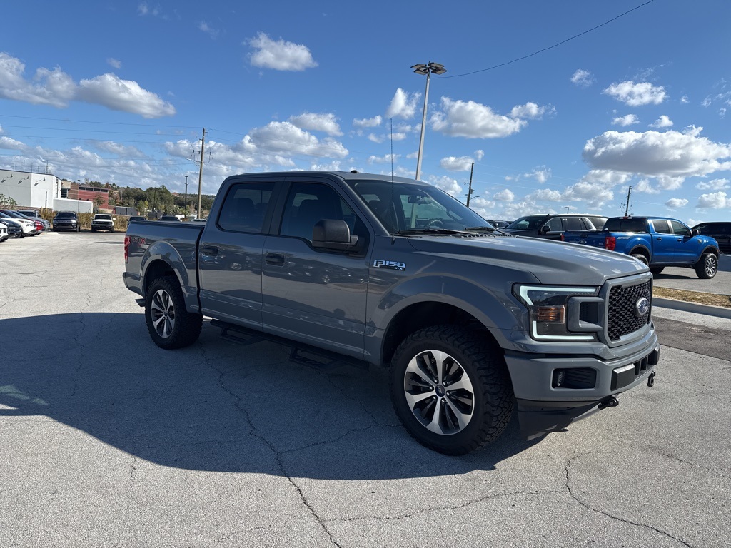 2019 Ford F-150 XL's photo