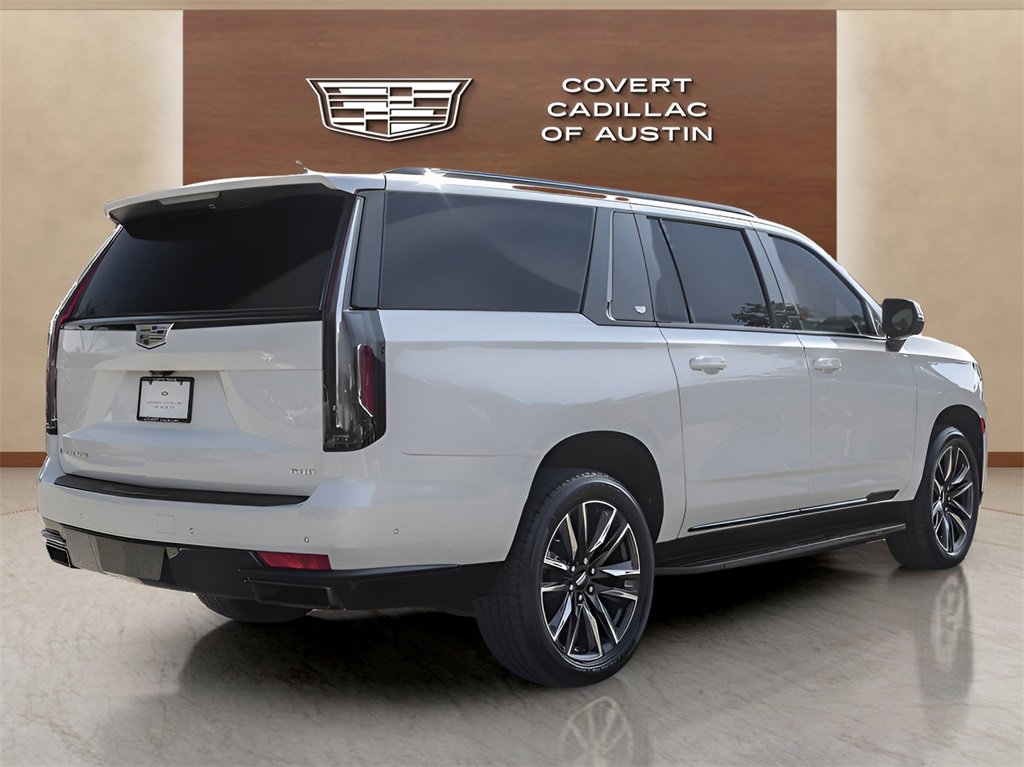 2022 Cadillac Escalade ESV Sport photo 4