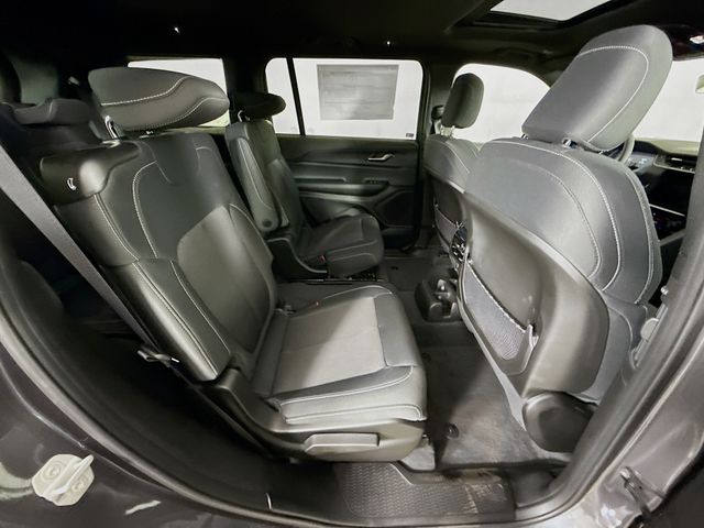 2025 Jeep Grand Cherokee Laredo X photo 27