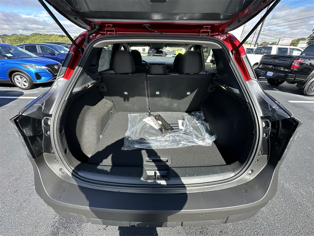 2026 Nissan Kicks SV photo 21