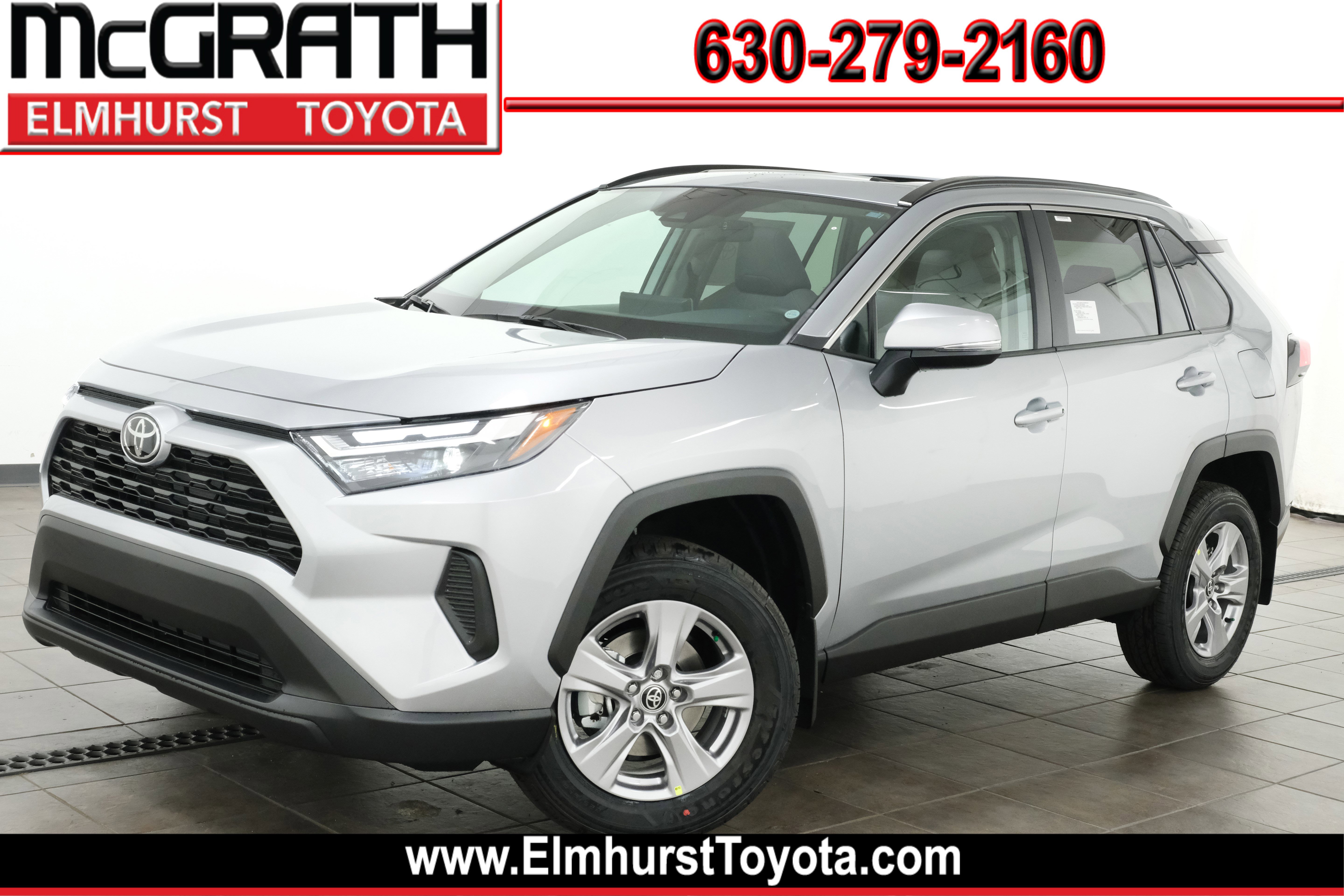 2025 Toyota RAV4 XLE's photo
