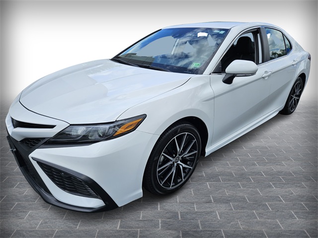 2023 Toyota Camry SE photo 2
