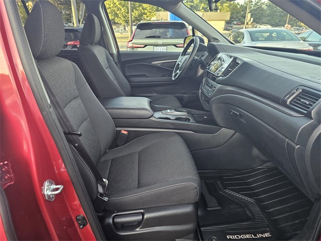 2025 Honda Ridgeline Sport photo 13