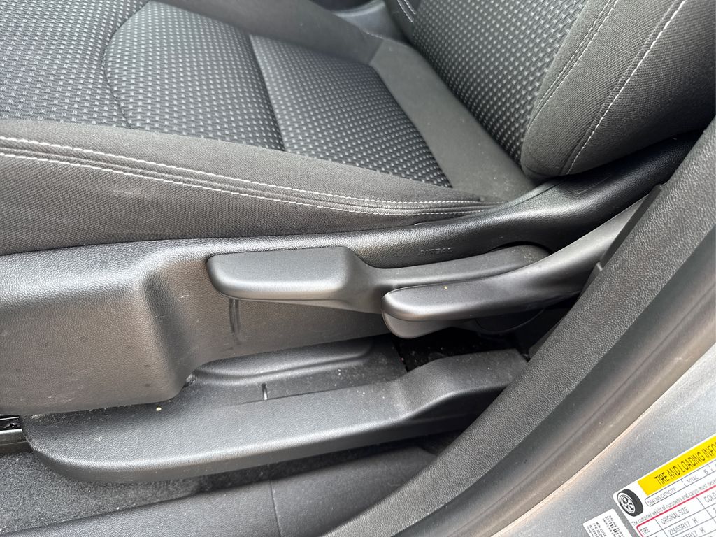 2023 Gmc Terrain SLE photo 21