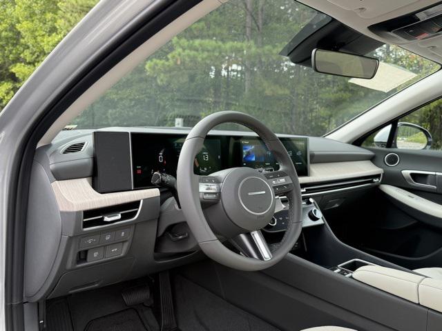 2025 Hyundai Sonata Hybrid SEL photo 13
