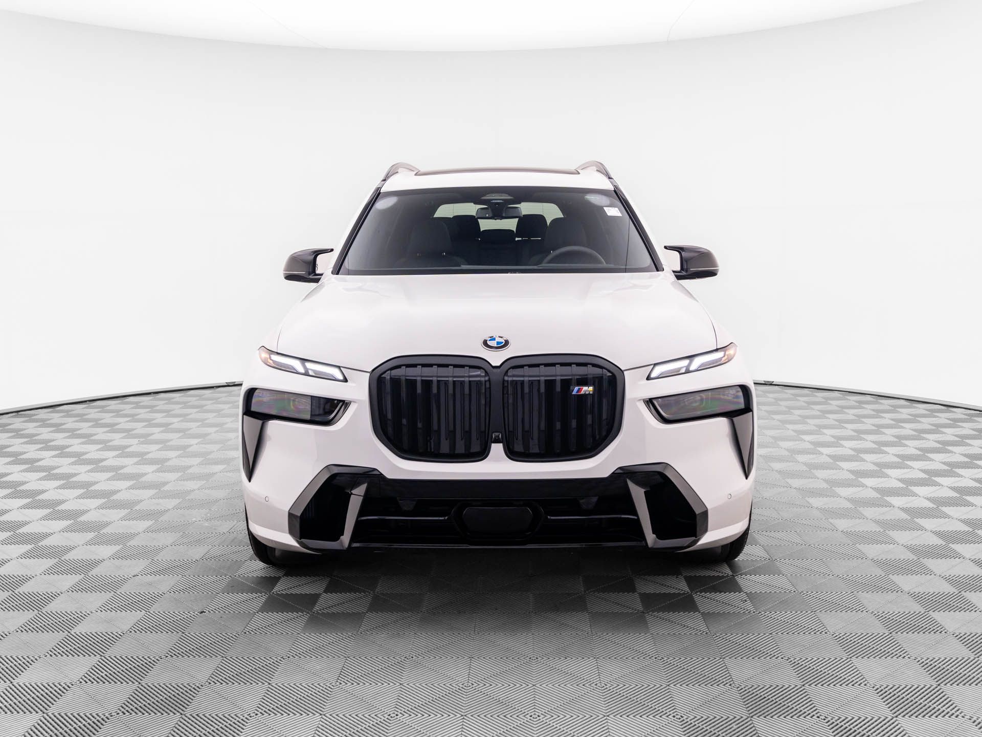 New 2025 Alpine White BMW M60i image 20