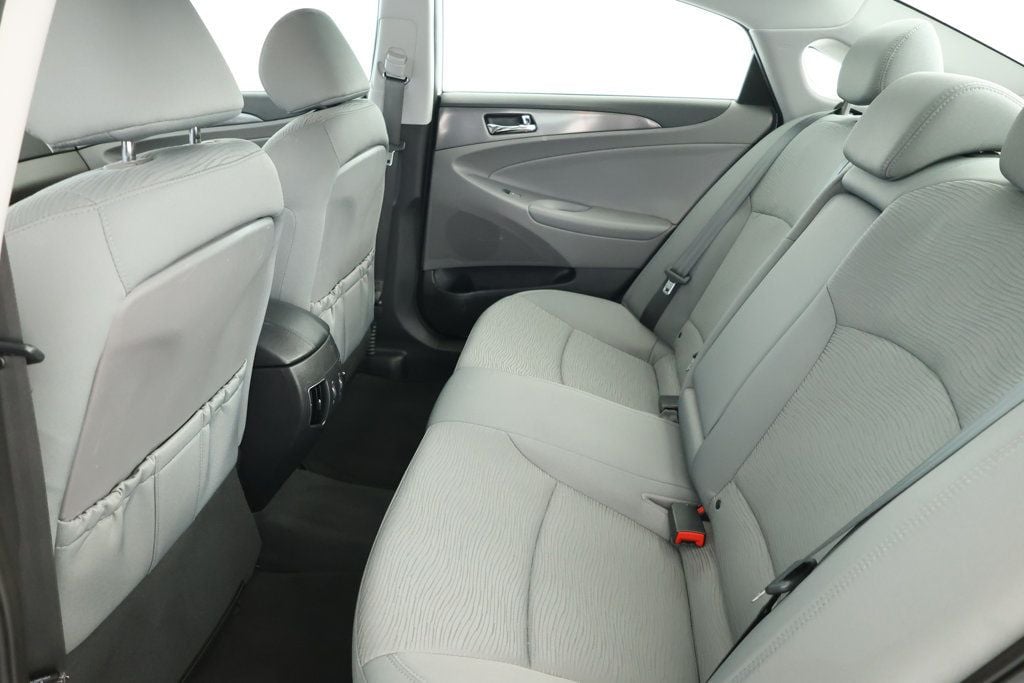 2013 Hyundai Sonata Hybrid Limited photo 15