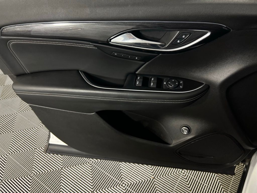 2023 Buick Envision Essence photo 19