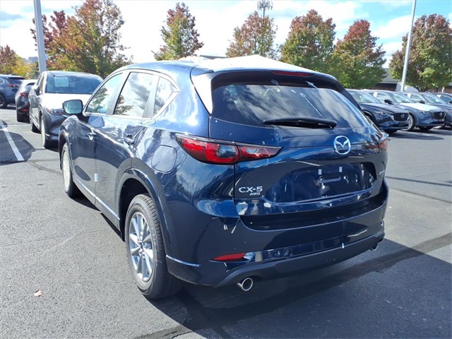 2025 Mazda CX-5 2.5 S Preferred photo 3