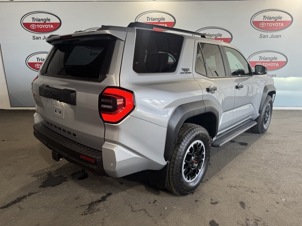 2025 Toyota 4Runner photo 3