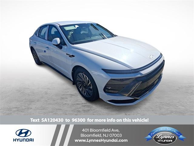 2025 Hyundai Sonata Hybrid
