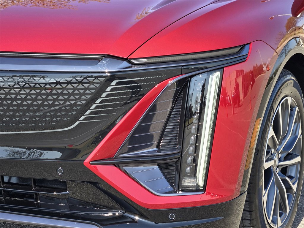 2025 Cadillac Lyriq Sport photo 10