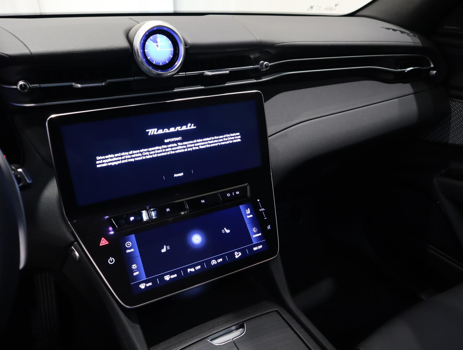 New 2024 Bianco Astro Metallic Maserati GT AWD image 30