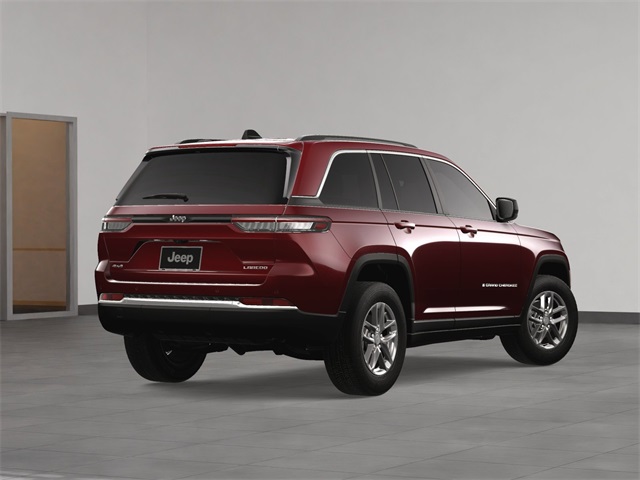 2025 Jeep Grand Cherokee Laredo photo 4