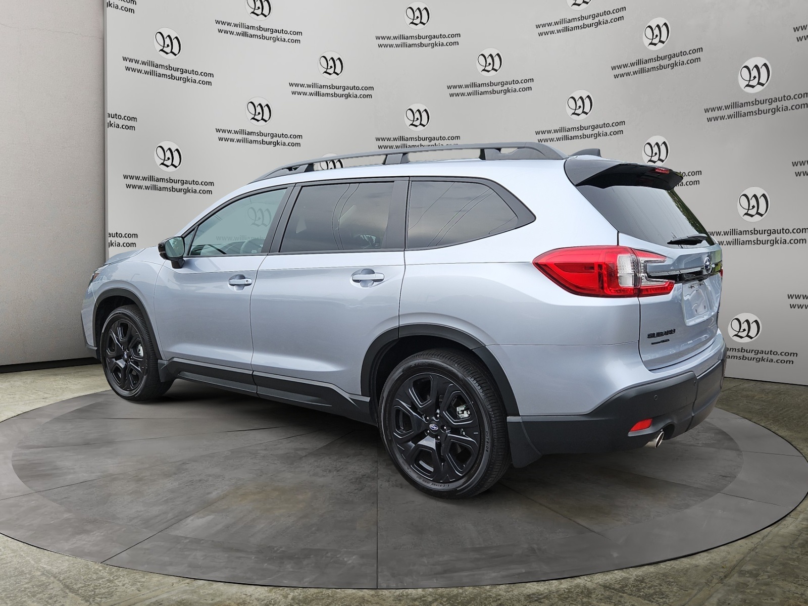 2024 Subaru Ascent Onyx Edition photo 2