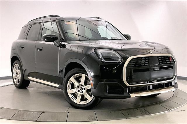 2025 MINI Countryman S's photo