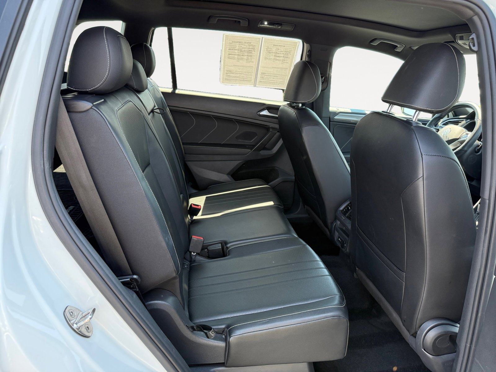 2022 Volkswagen Tiguan SE R-Line Black photo 18