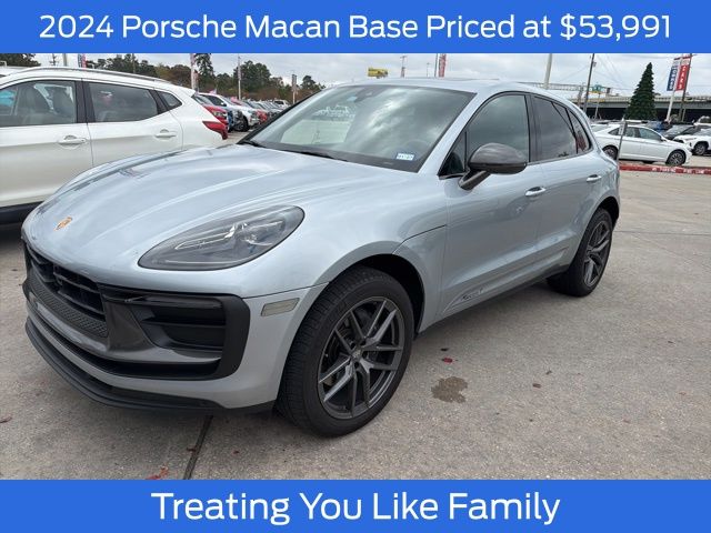 2024 Porsche Macan T's photo