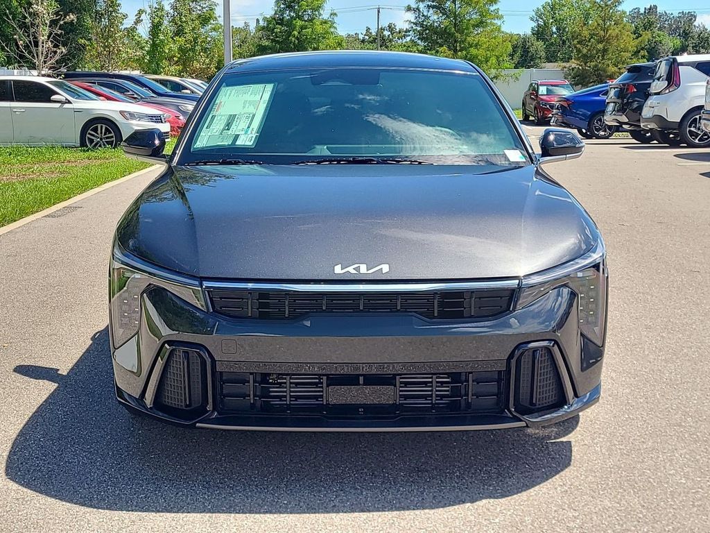 2025 Kia K4 GT-Line Turbo photo 8