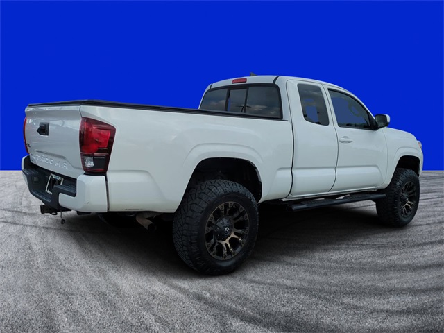2019 Toyota Tacoma SR photo 3