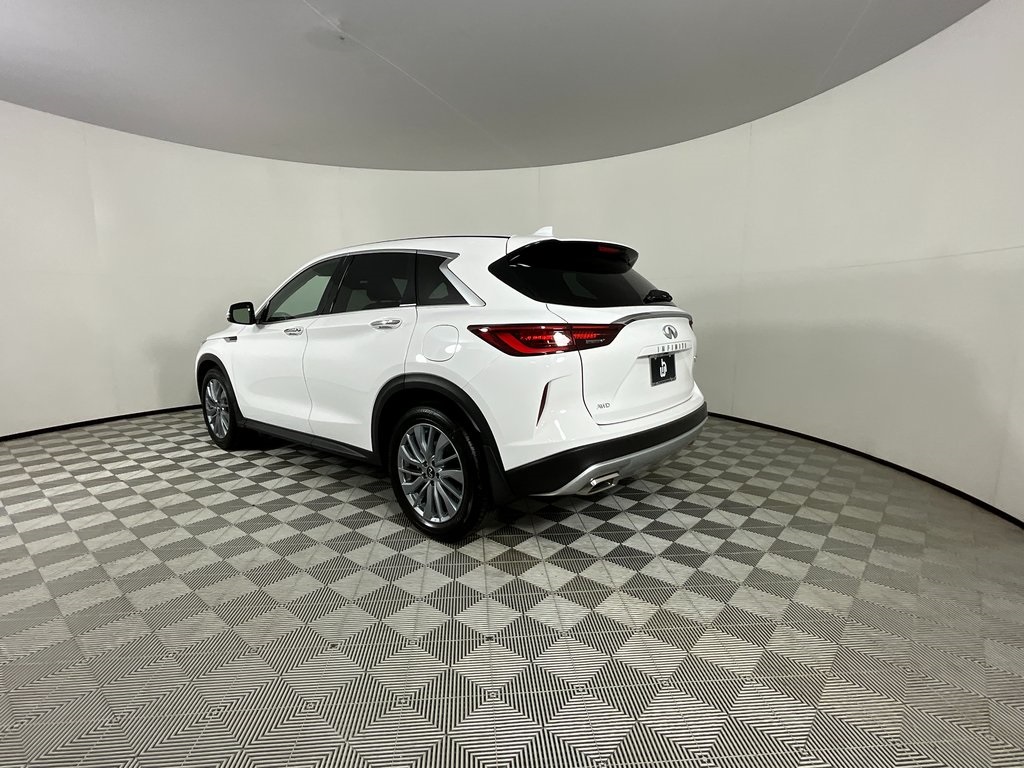 2025 Infiniti QX50 PURE AWD photo 10