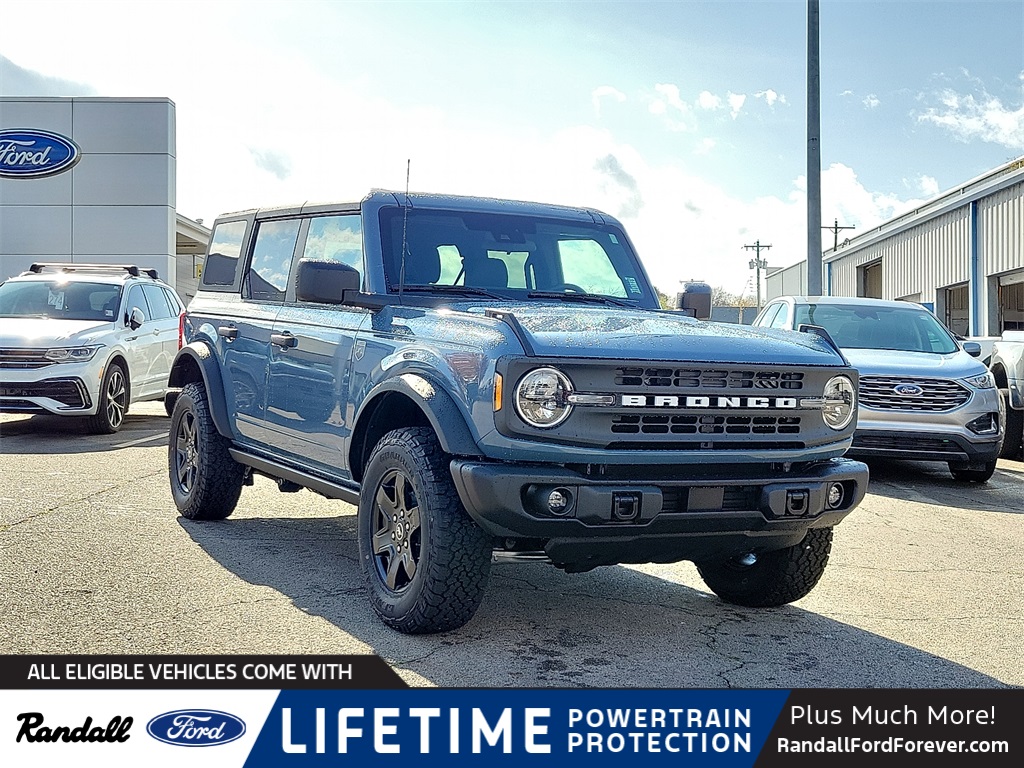 2025 Ford Bronco 4-Door Big Bend's photo