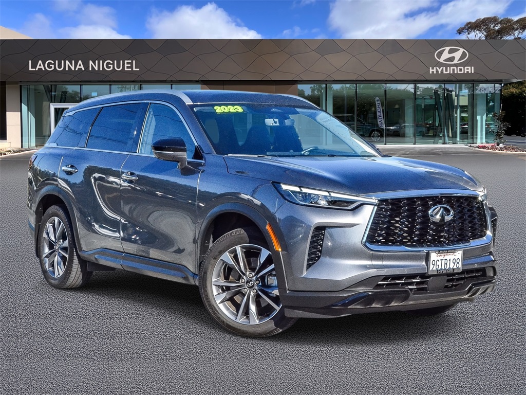 2023 INFINITI QX60 LUXE's photo