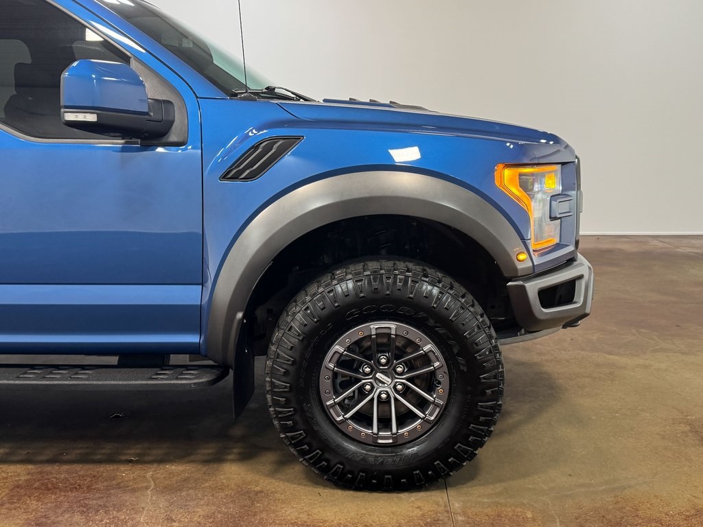 2020 Ford F-150 Raptor photo 29