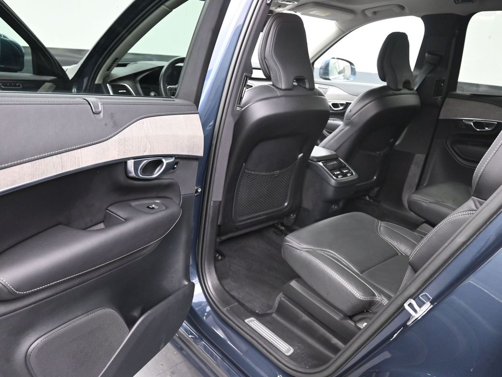 2022 Volvo XC90 T6 Inscription photo 9