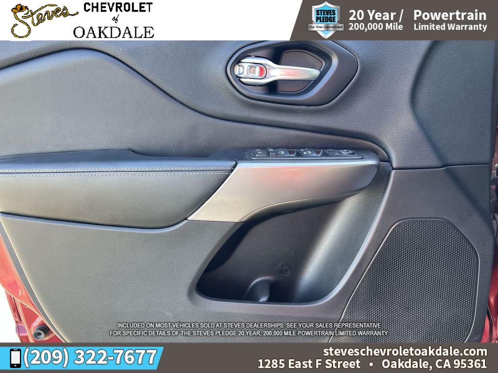 2019 Jeep Cherokee Latitude photo 22