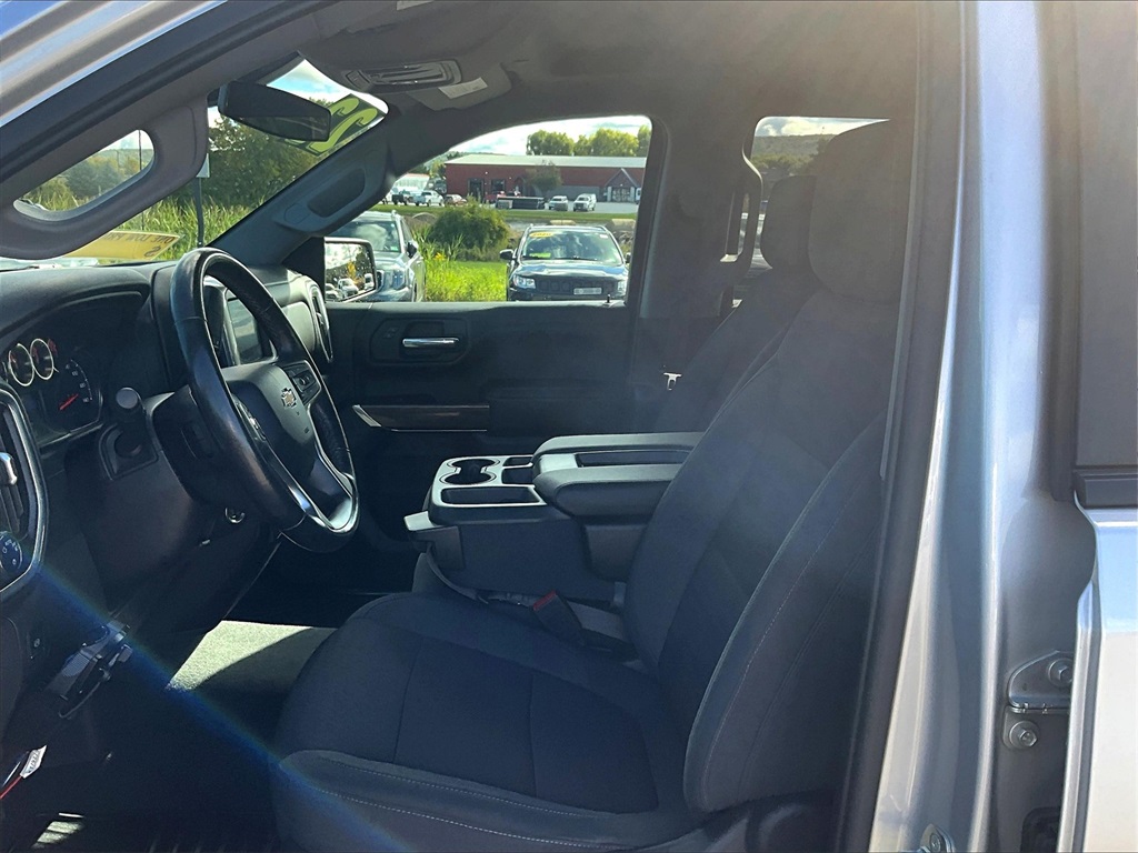 2022 Chevrolet Silverado 1500 LT photo 10